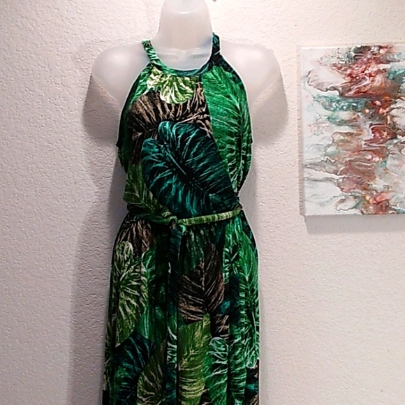 Cupio Dresses & Skirts - CUPIO SUPER SOFT TROPICAL LEAVES TULIP FRONT MAXI DRESS